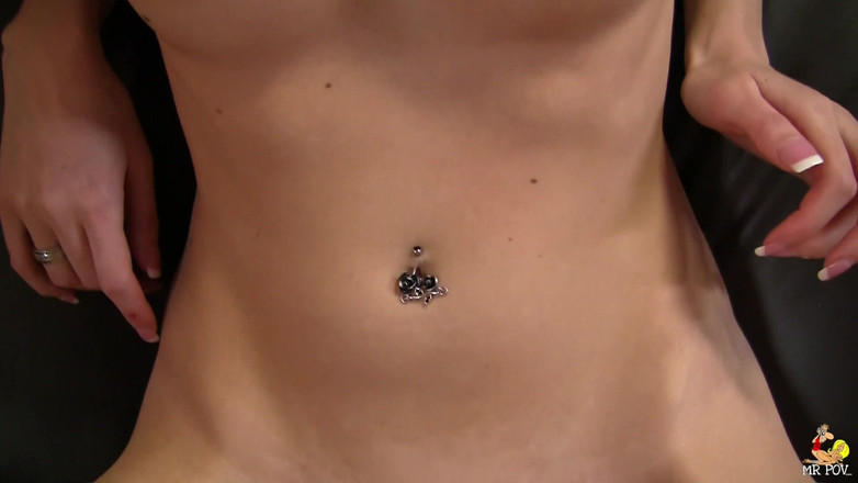 Mr. POV: Бразильська красуня