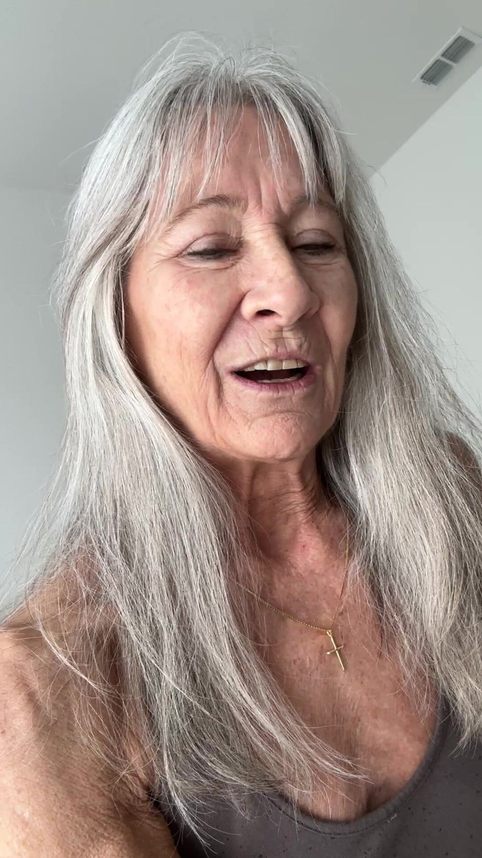 Leilani Lei: おはようございます!