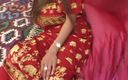 Indian Heat: Milf India semok diludahi di threesome