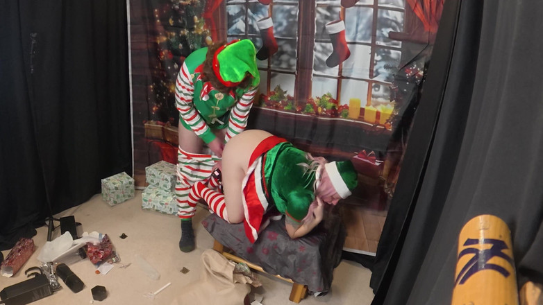 The Izars: Tag 5 Elfe auf dem sextoy-ablage