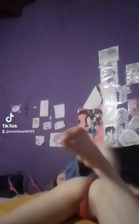 RavenHearth666VIP: Pukul saya seperti itu dan kaki awak ada saya