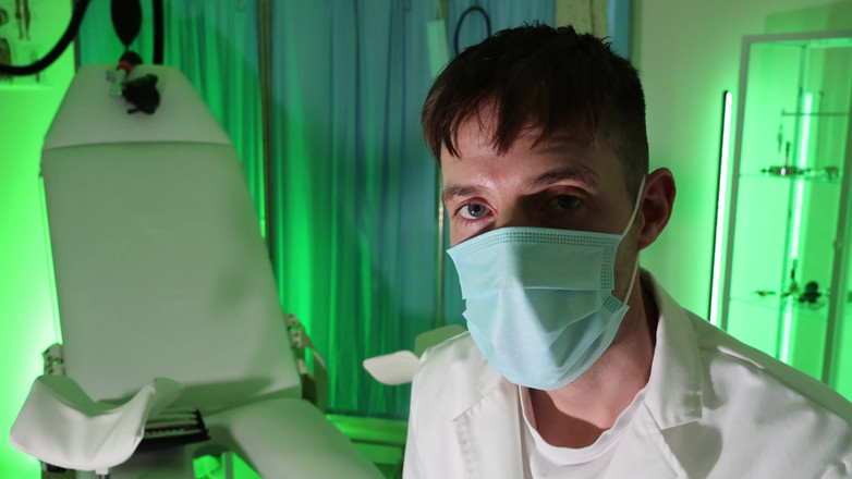 TomBakerBDSM: Program Pengecutan Kesucian Pt 1 (4K)