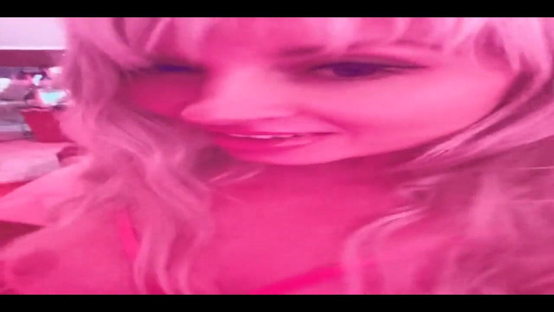 PaintedRose: 継母の大きなお尻の後ろに入りたいんだろ?言わないよ。秘密は好きですか?