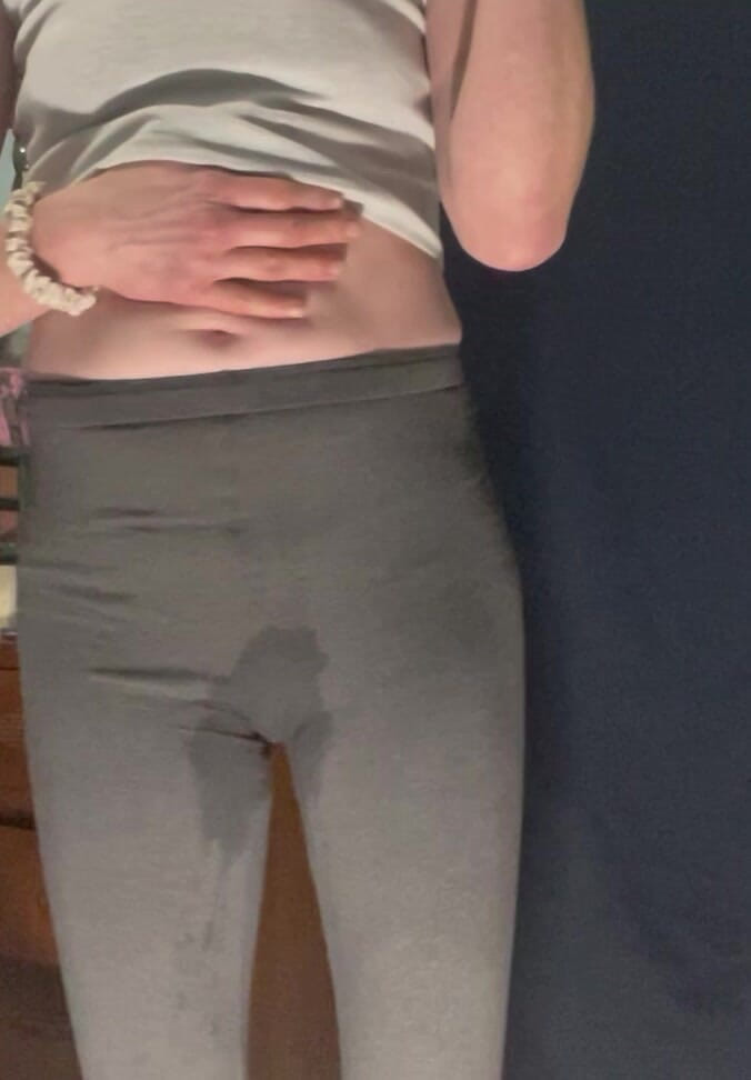 WhisperBay: Umezindu-mi pantalonii