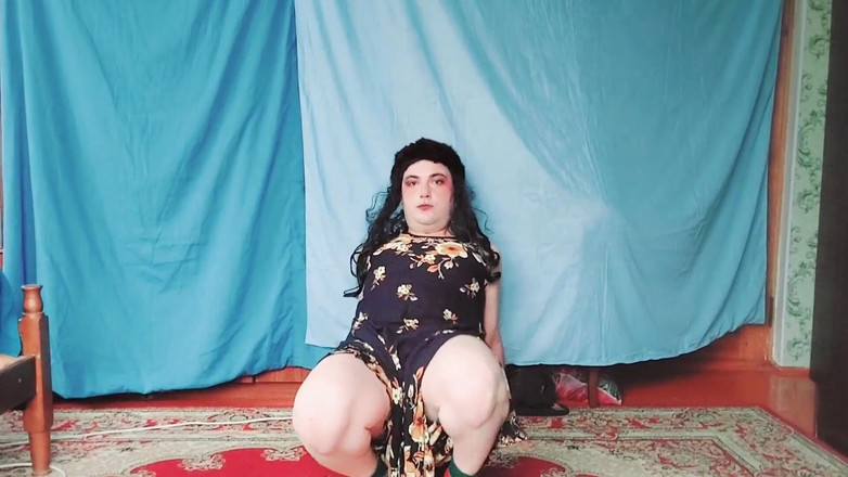 Kitty_Cross: Model cosplay waria pantat bahenol rambut pirang dengan pantat bahenol...