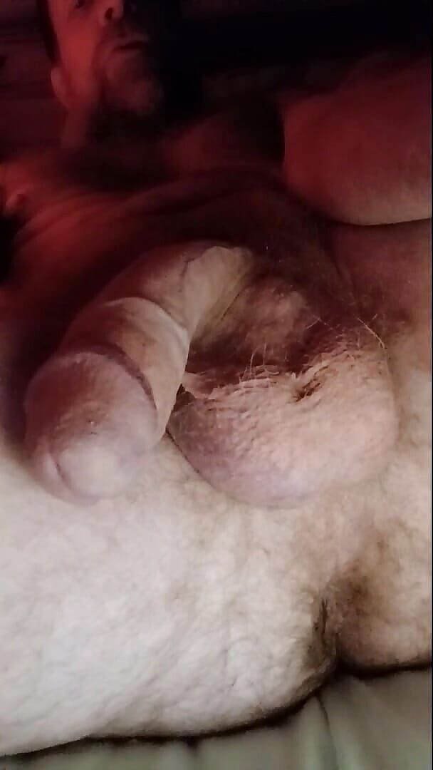 Hairyartist: 털이 무성한 구멍으로 형제를 도와주세요