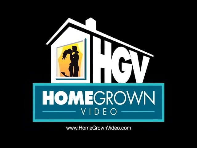 Homegrown GFs: Ginger și Odette devin obraznice cu un vibrator legat