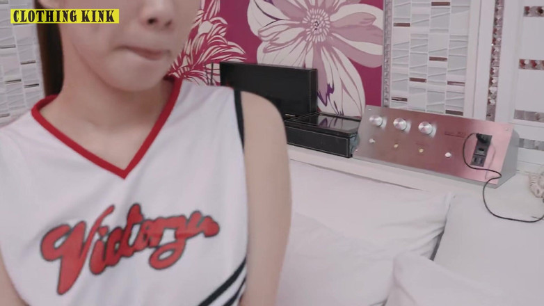 A case of fling: Asiatischer engel 24193