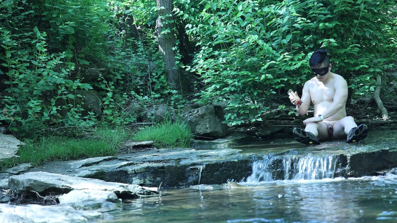 barenakedboy: 폭포에 의해 굴곡, 약간의 개인 순간을 몰래하려고 ...