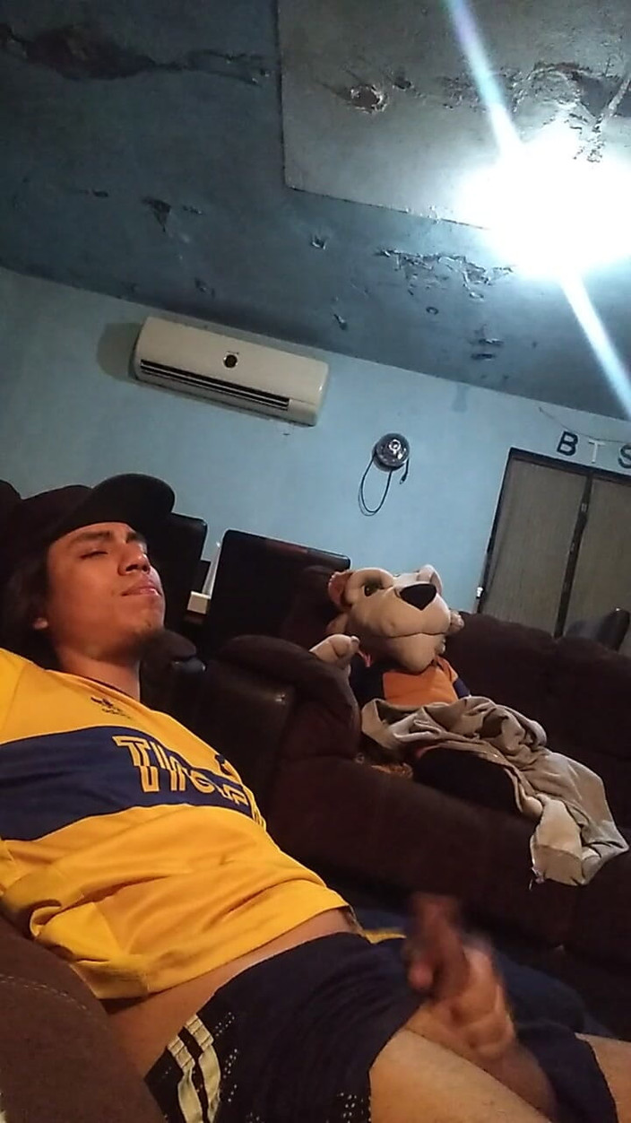 AlexAlejandro13: Jugamos En La Madrugada