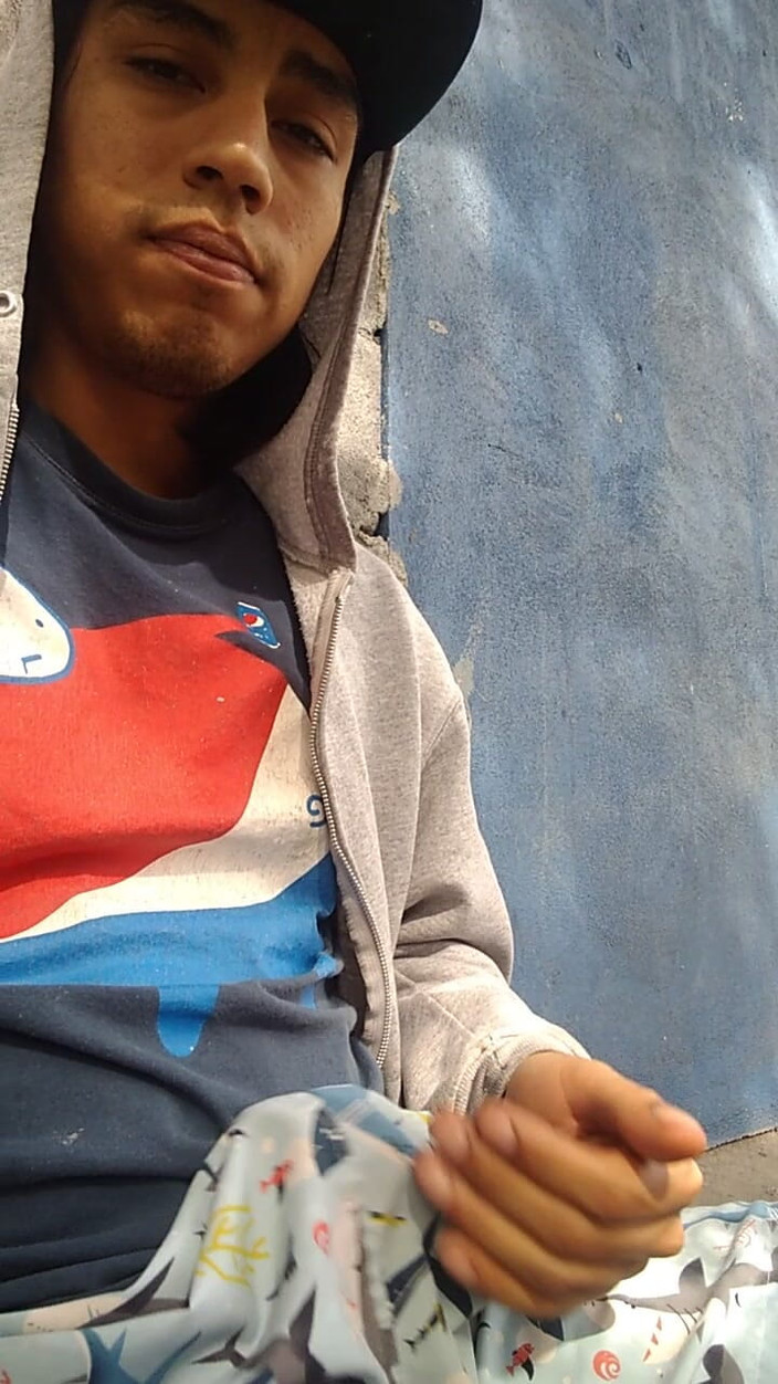 AlexAlejandro13: Îți doresc o după-amiază bună