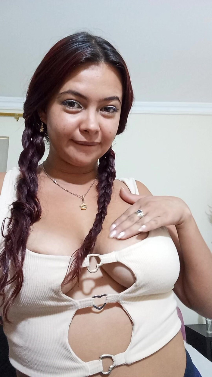 Allyson Dawson: Užijte si s Emií Velká prsa a šukej mě non-stop