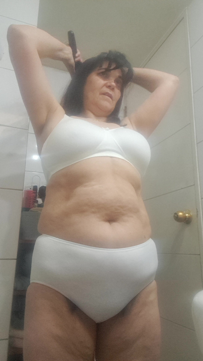 Mommy big hairy pussy: 加尺码继母内衣