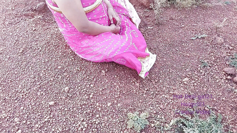 HotGirl21: 今天，一个男人在树林里操了一个性感辣妹