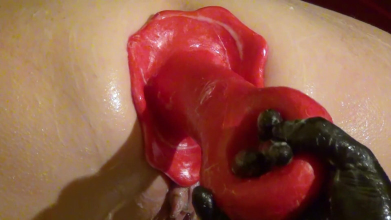Ines Gapehole: What a kinky toy
