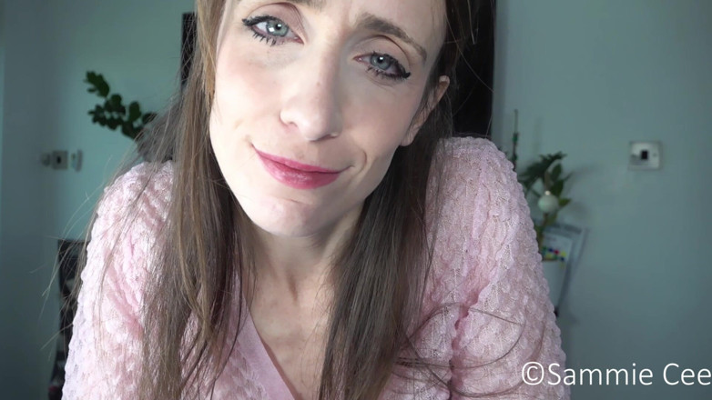 Sammie Cee: Fattening up Piggy Sammy &amp; Eating POV