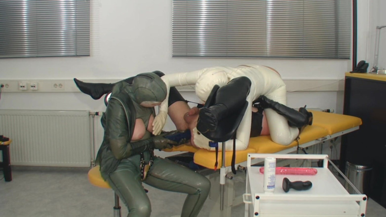 Rubber & Clinic Studio - 1ATOYS: 변태 고무 후장 섹스