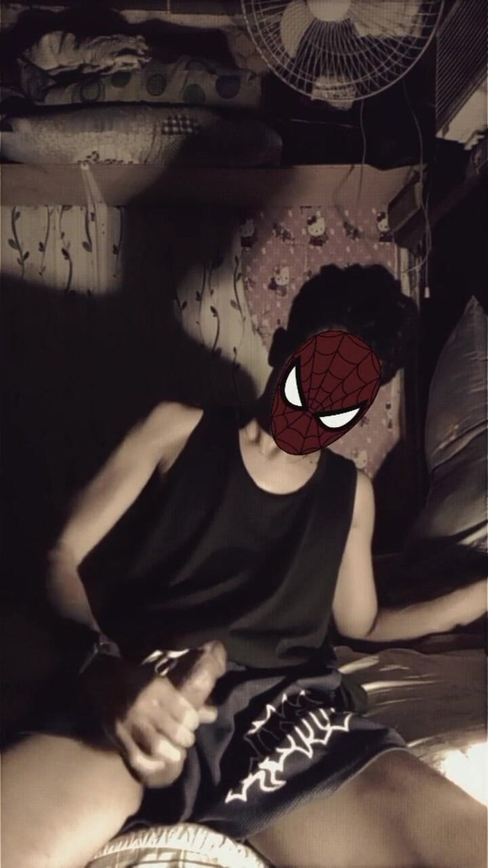 SunflowerBaby: Мастурбация в одиночестве в комнате