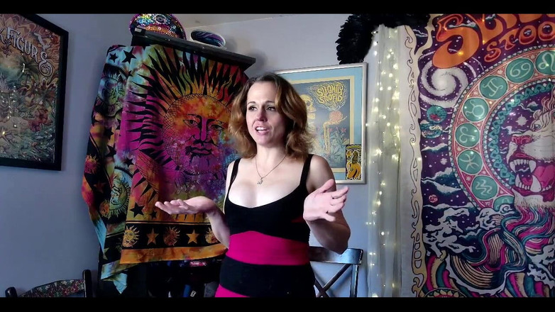 Suzy Wylde: Suzy Wylde продолжает свою анальную тренировку