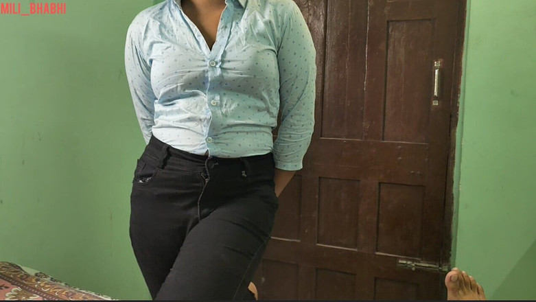 Mili bhabi: デシ・インディアンの美しいオフィス同僚のタイトな膣セックス、ホットなデシの美しいインド人可愛いティーン18+の少女のきつい膣ヒンディー語セックス
