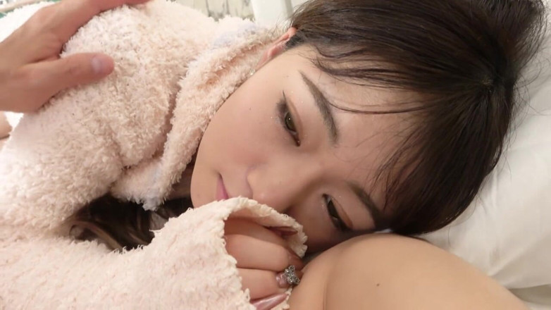 japan banana: 19-year-old Japanese Beauty. Slender Amateur, Blowjob and Pussy Cumshot Sex....