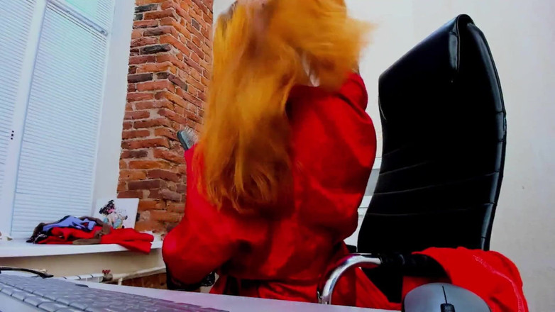 Banko Miyadzaki: Spazzolarmi i capelli rossi