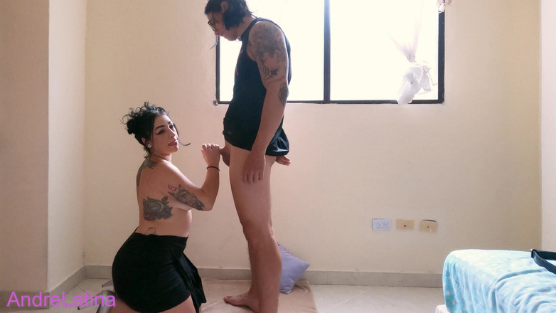 Gatita latina: Trong bí mật để chồng cô ấy không nghe thấy nó