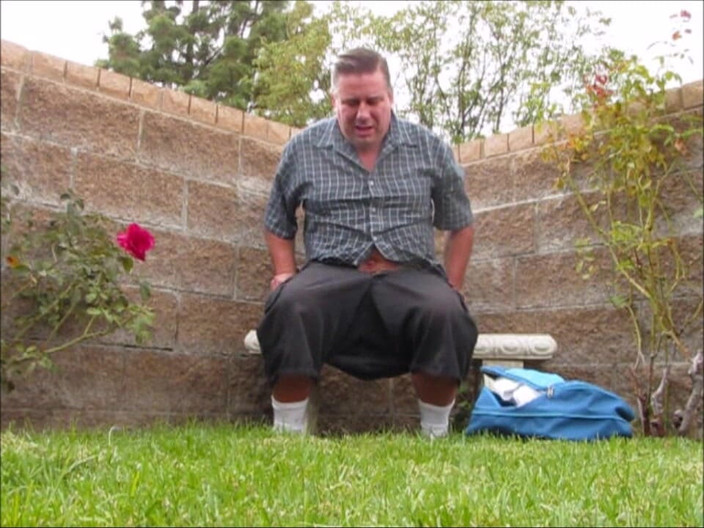 The porky pervert: Дрочка в парке на улице 2