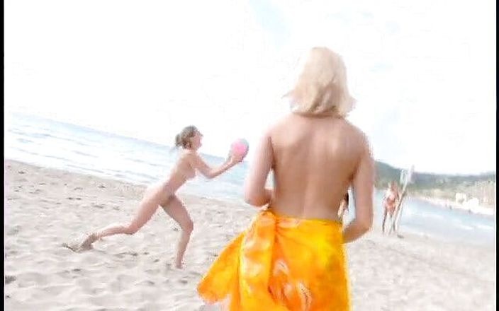 Lucky Cooch: Topless volleyball on the beach
