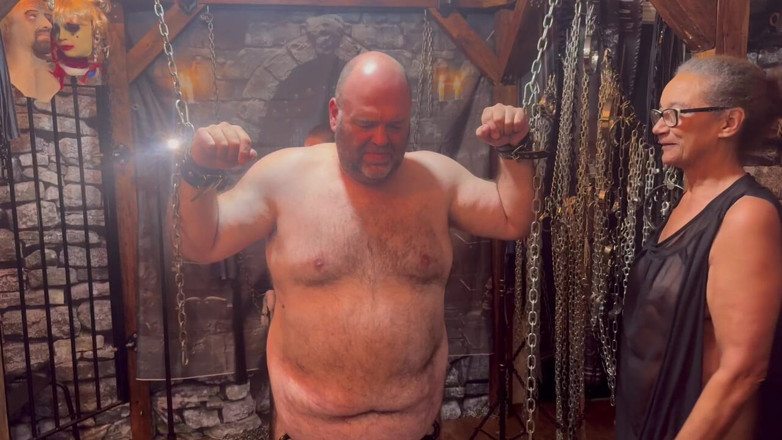 blackberrymilf: Lanisterbear Gets Put Back Into Ball Buster Part 2