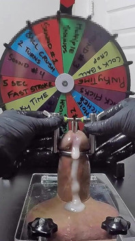 My Stepmom Plays Roulette with My Dick and Squeezes Out All the Juices