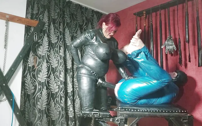 SassyTiff: First time strapon fucking in latex
