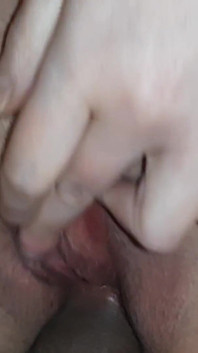 Ho scopato la figa paffuta della mia ragazza