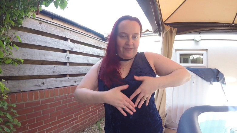 Littlevixen: Striptis Pakaian Parti Pendek Velvet