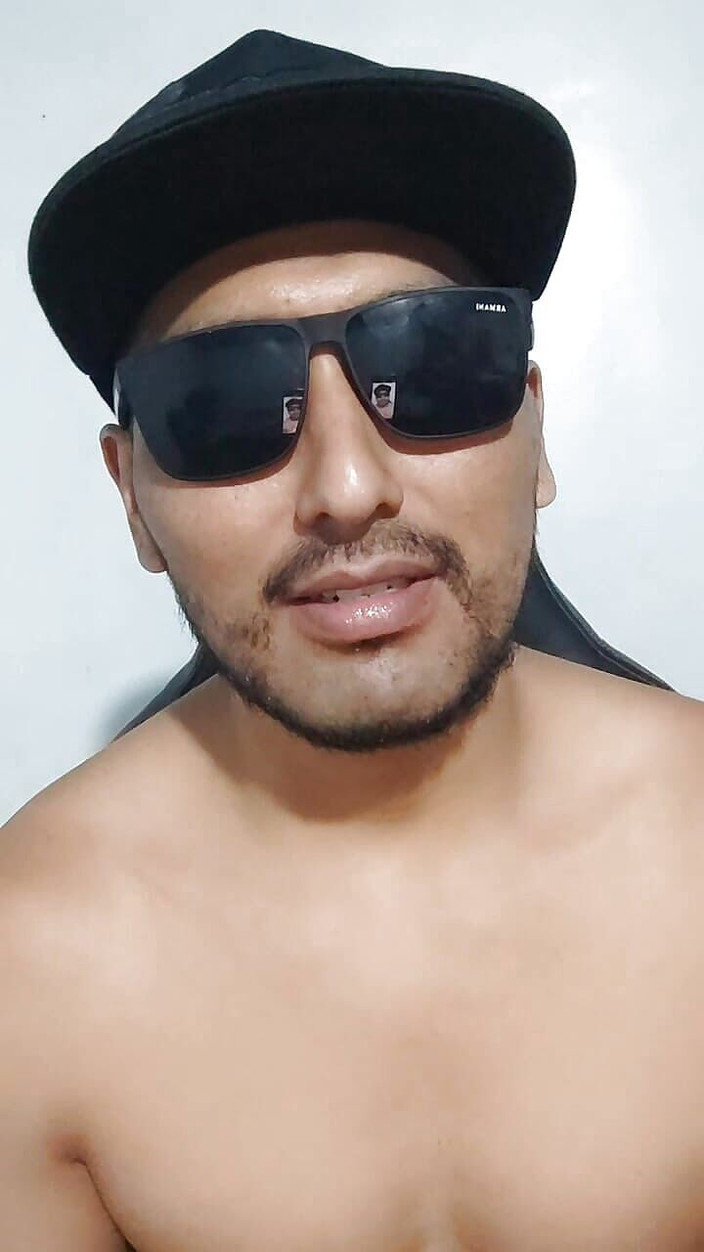 Hornyboy2058: Alfa samec spitting a ponižování na tvou tvář