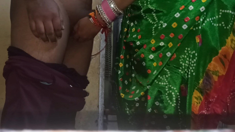 Mehak1993: Made Stepsister Happy by Giving Her a Gift on Rakhi