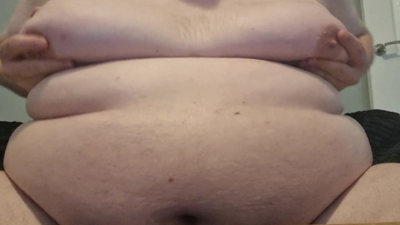 Big man: Bouncing boobs