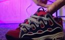 Sneakersmax98: Гра з кросівками Osiris і камшот всередину