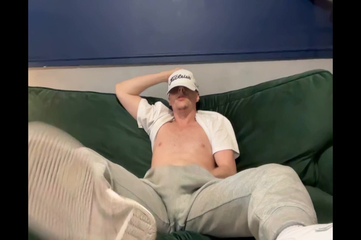 Caleb Acadia: Brit lad wank thủ dâm một mình