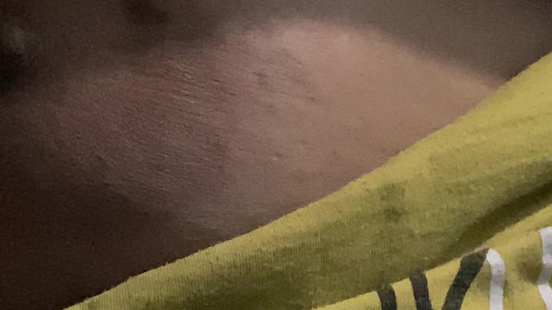 Ritu Bhabhi: Je viens de voir les seins de ma demi-sœur - ils...