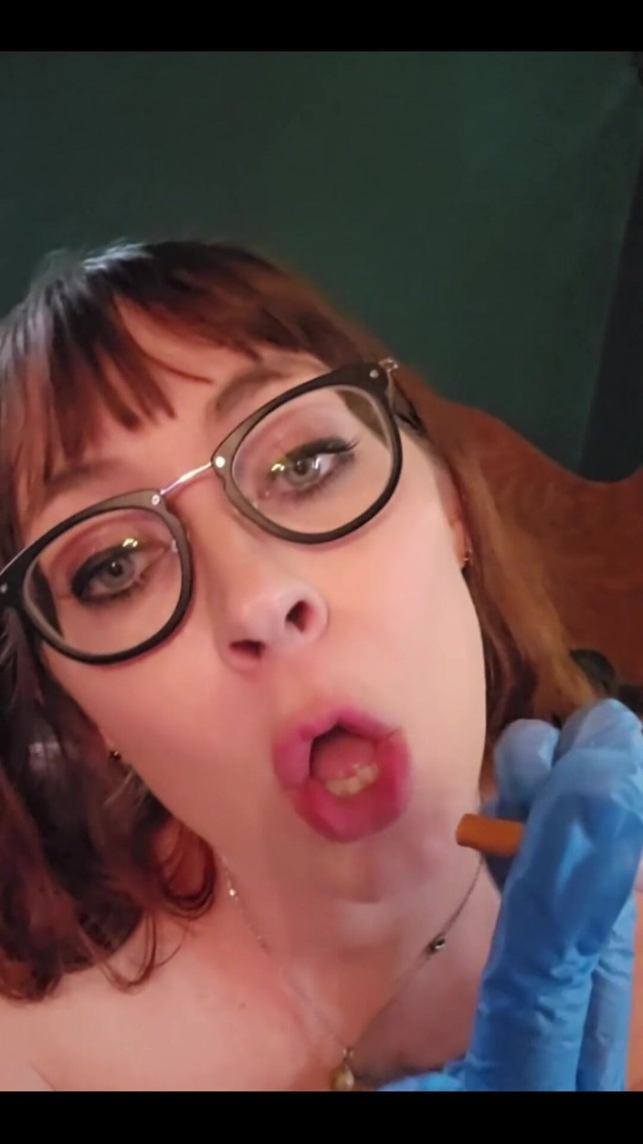 MistressThrope: Latex Gloves
