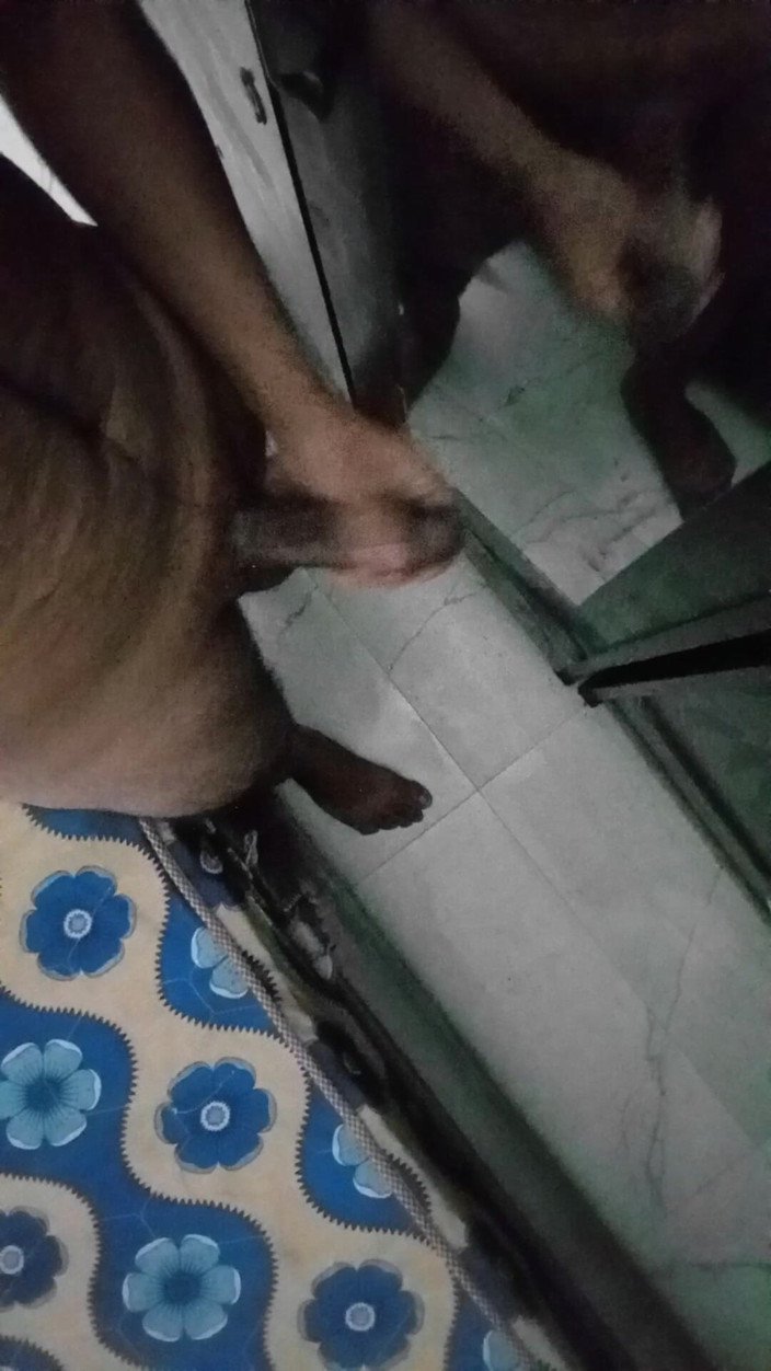 Raaz26d: Oiling my big dick in the bedroom and masturbating Infront...