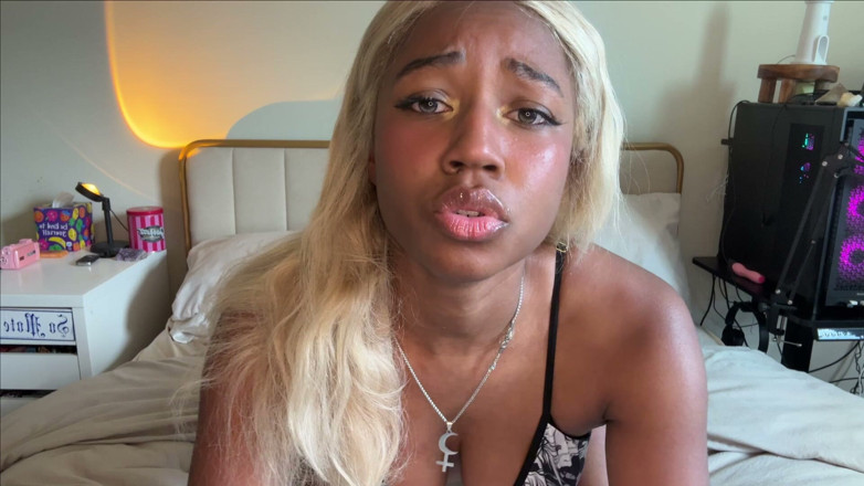 Lilith Annabell: Bookstore Glory Hole Egirl Turns You Gay