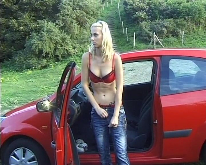 After college teen: Sabina první casting teen masturbující její blonďatou kundičku # 5