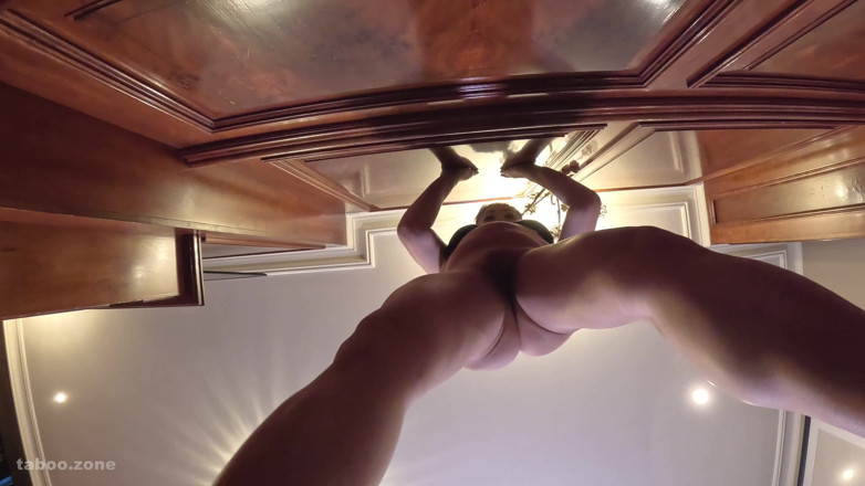 PeeFetish: Asian MILF Need a Piss Slave - Pee POV Fetysz