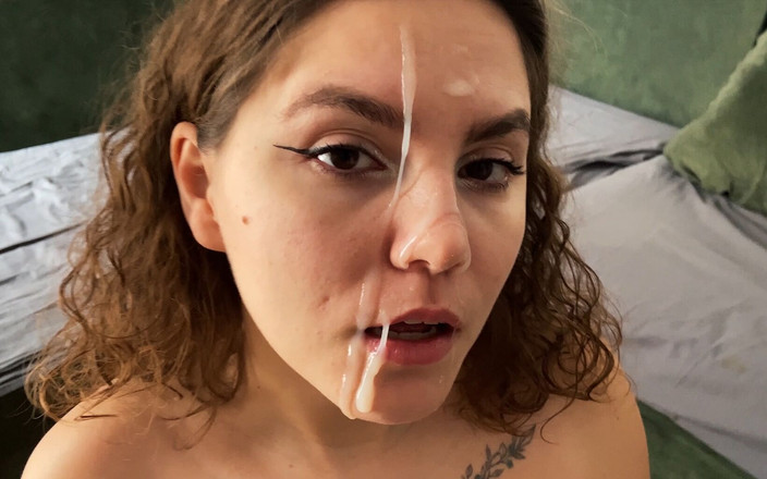 My Little Betsy: Šukám svoji sousedku, zatímco moje žena je pryč - velký výstřik na...