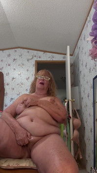 Masturbation, Wetness, and Moans for Granny