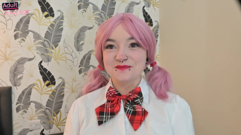 Adult-Auditions: British Nurse Scarlet