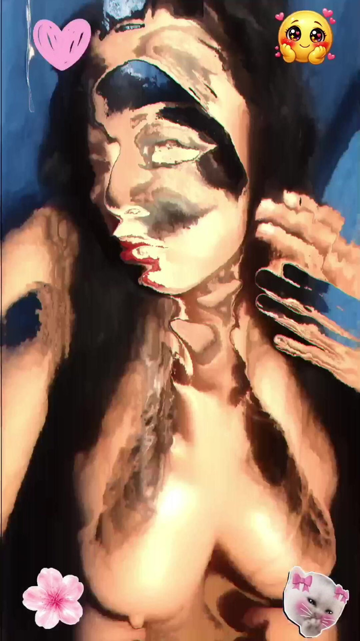 Valeria Carla: Transvestite on Camera Then Shows Their Butt.