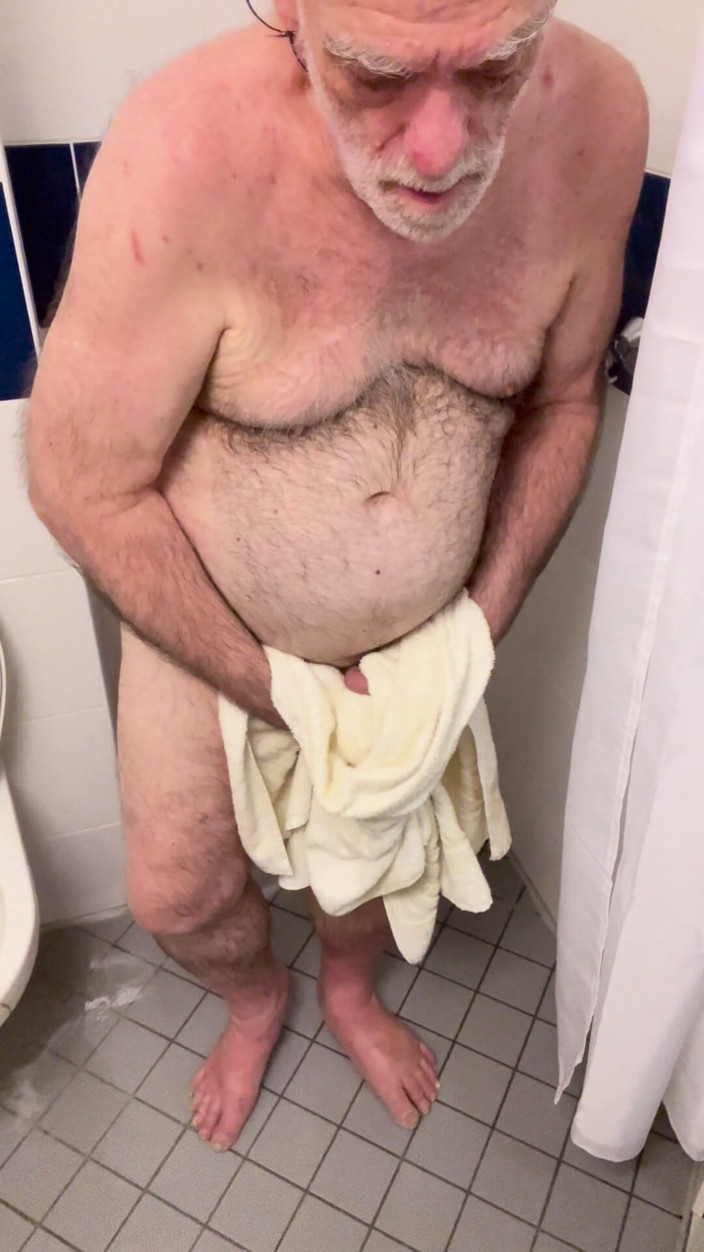Coach Karl dude lodge: In the Shower with Coach Karl 6765